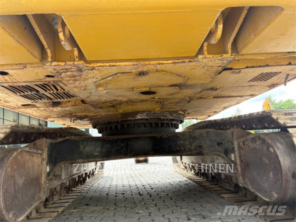 CAT 330FLN Lánctalpas kotrók