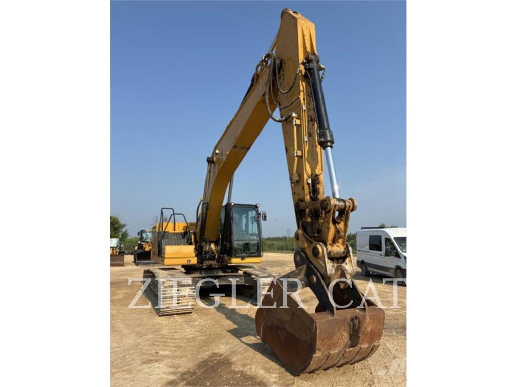 CAT 330GC Excavatoare pe șenile