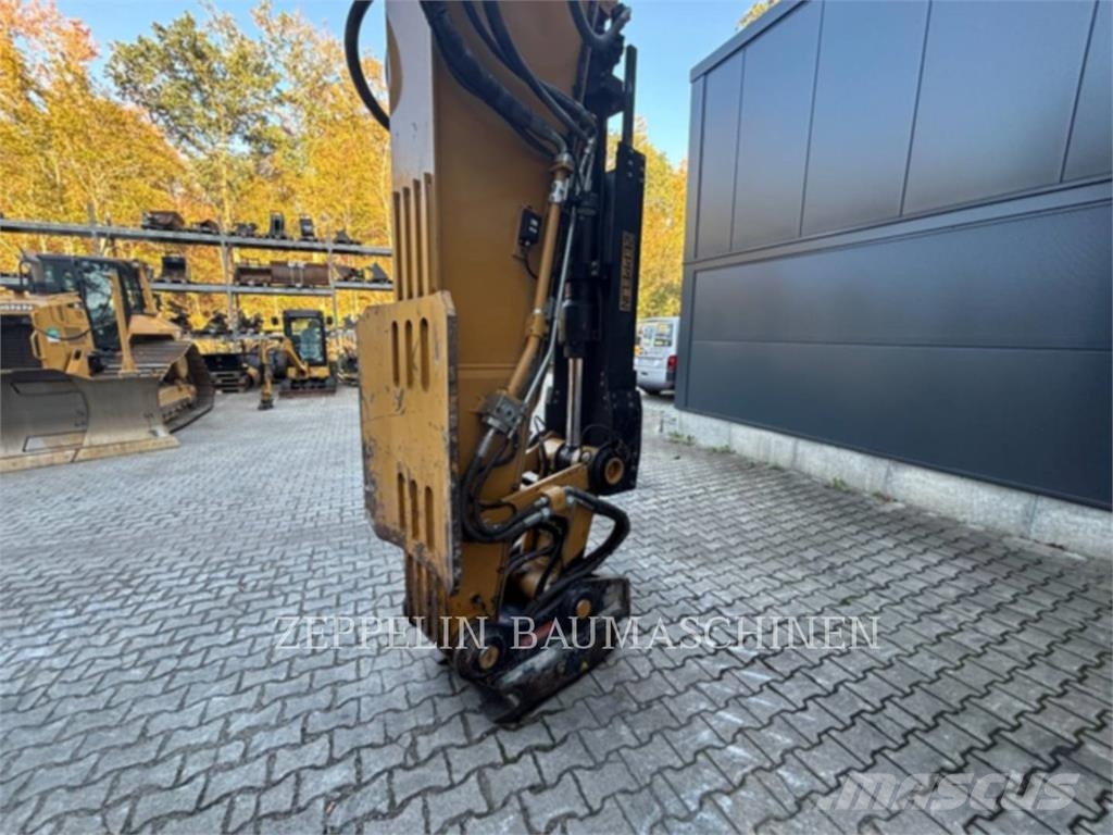 CAT 330OEM Telakaivukoneet