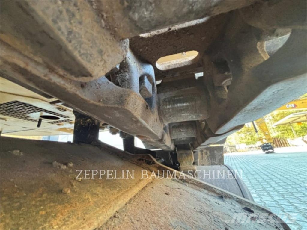 CAT 330OEM Telakaivukoneet