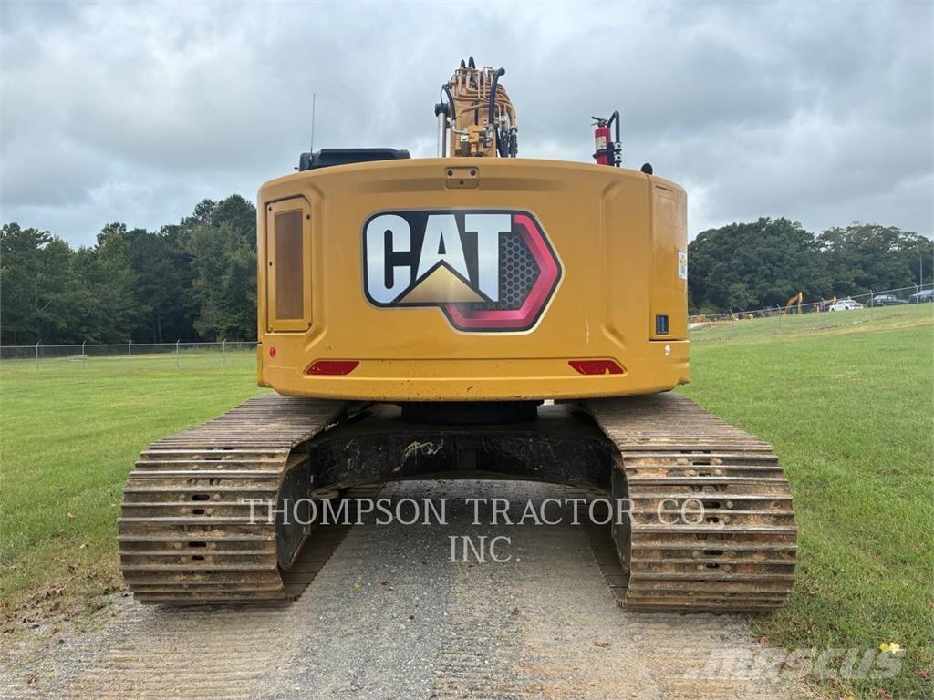 CAT 335 حفارات زحافة