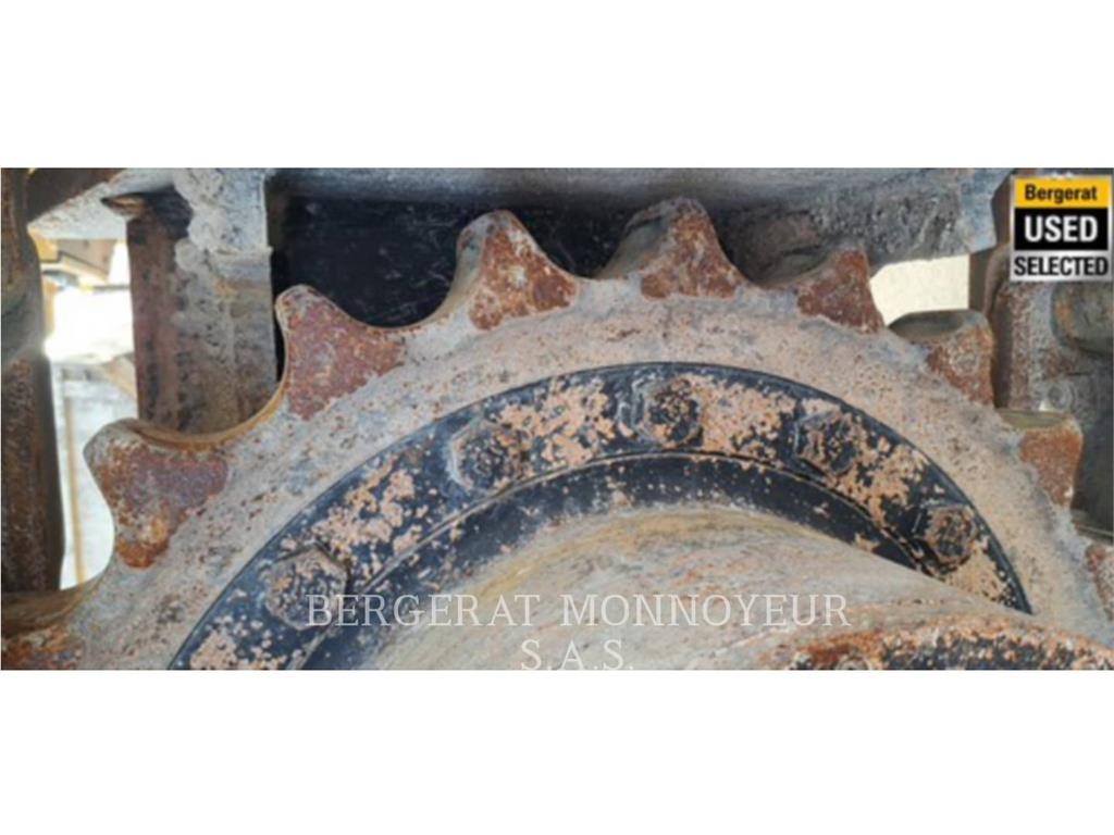 CAT 335 Escavatori cingolati