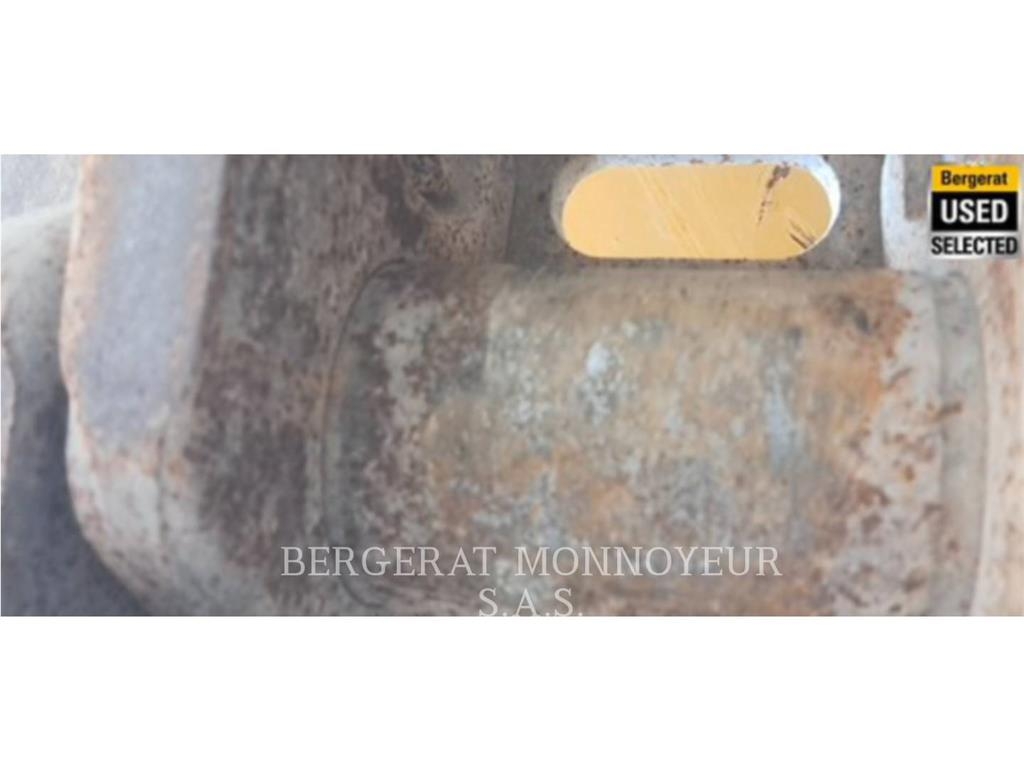 CAT 335 Escavatori cingolati