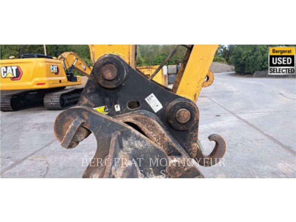 CAT 335 Escavatori cingolati