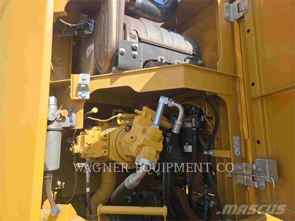 CAT 33507 Roomikekskavaatorid