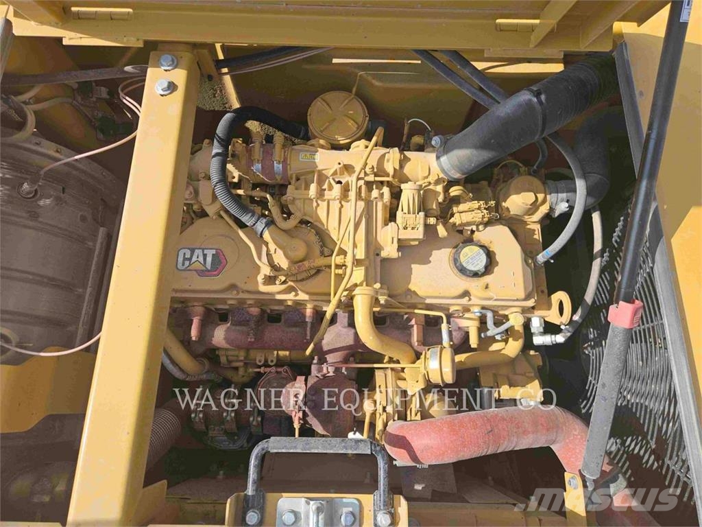 CAT 33507 Roomikekskavaatorid