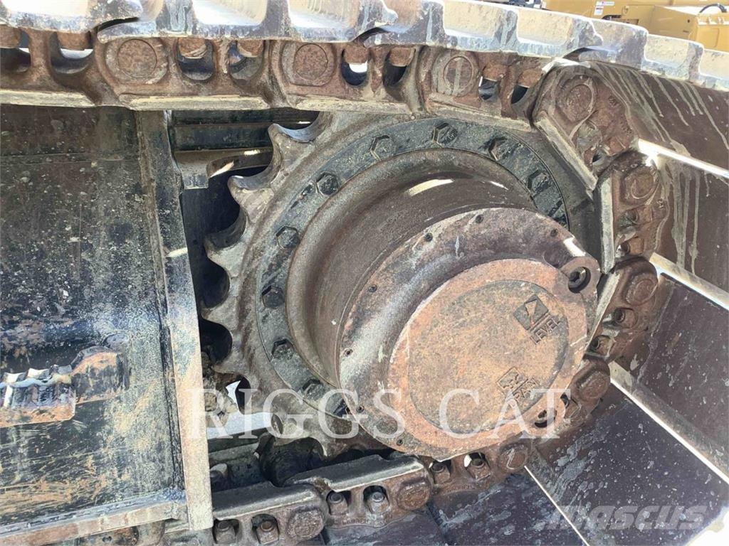 CAT 33507 Raupenbagger
