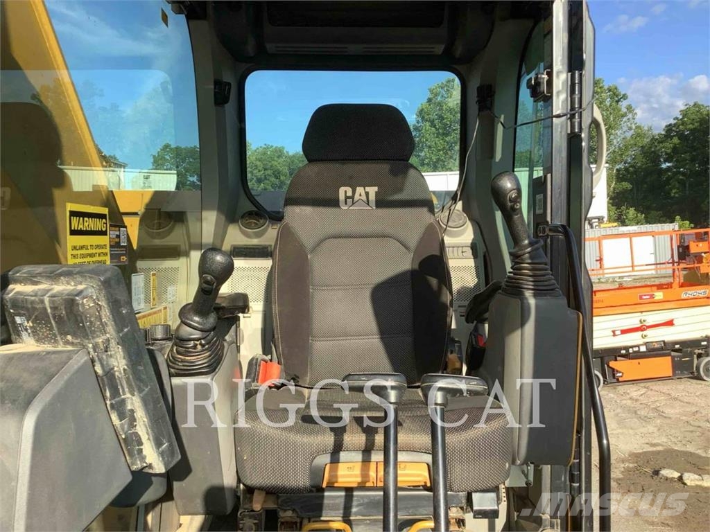 CAT 33507 Raupenbagger
