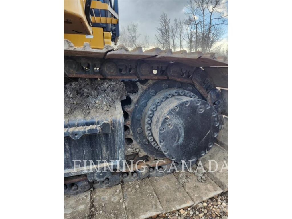 CAT 335F حفارات زحافة