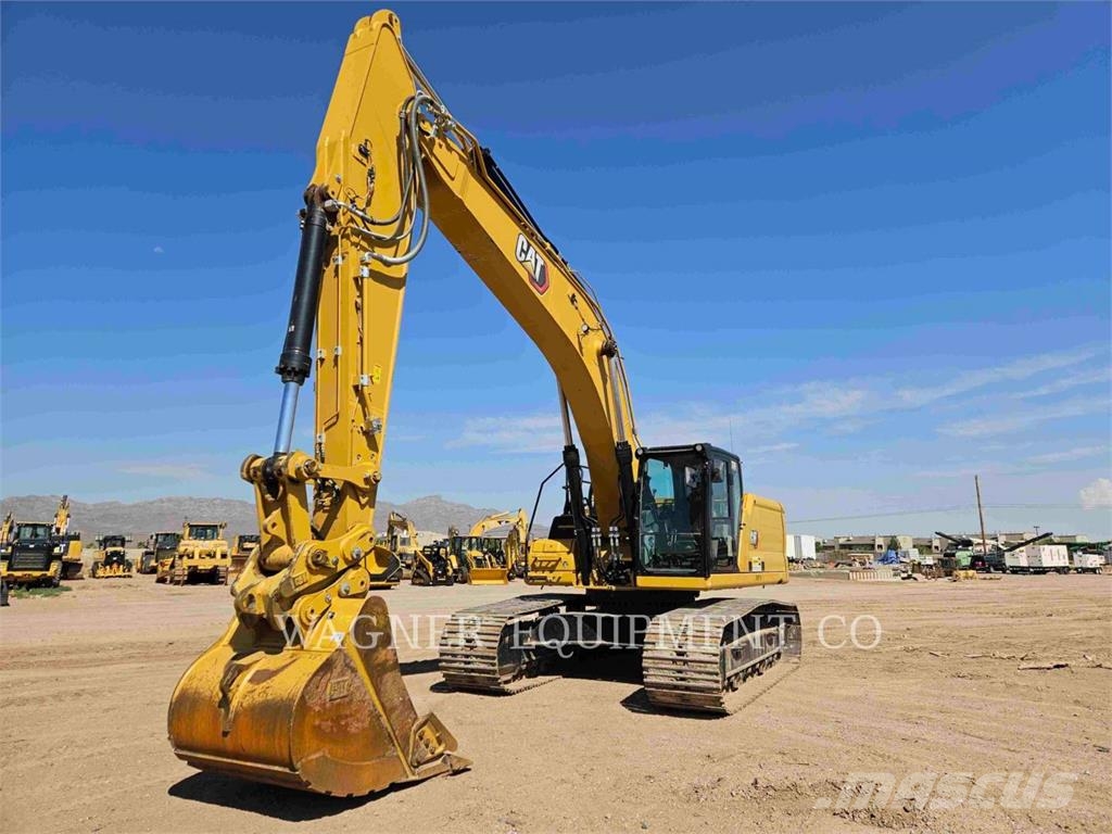 CAT 336 حفارات زحافة