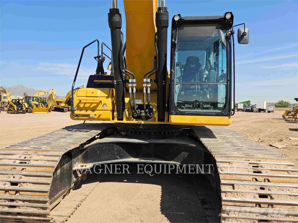 CAT 336 حفارات زحافة
