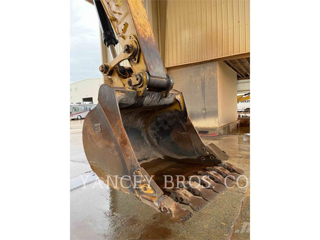 CAT 336 履带挖掘机