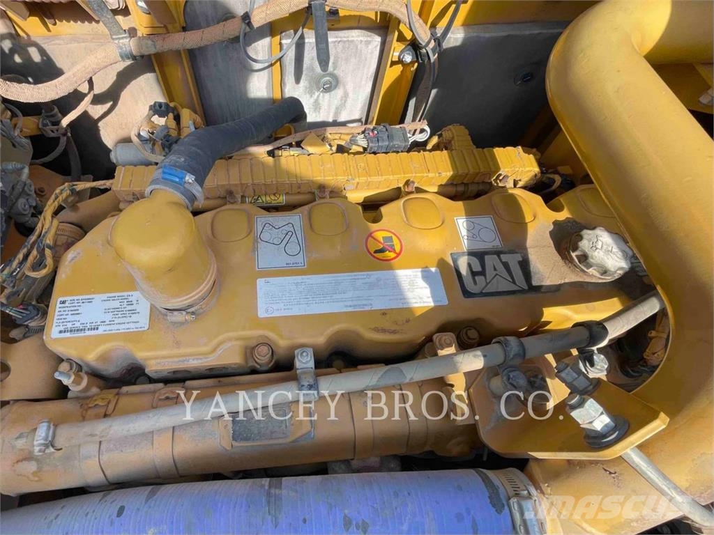 CAT 336 履带挖掘机