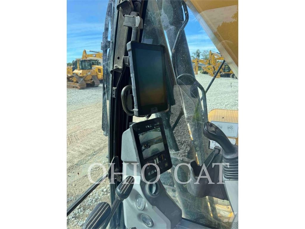 CAT 336 Lánctalpas kotrók