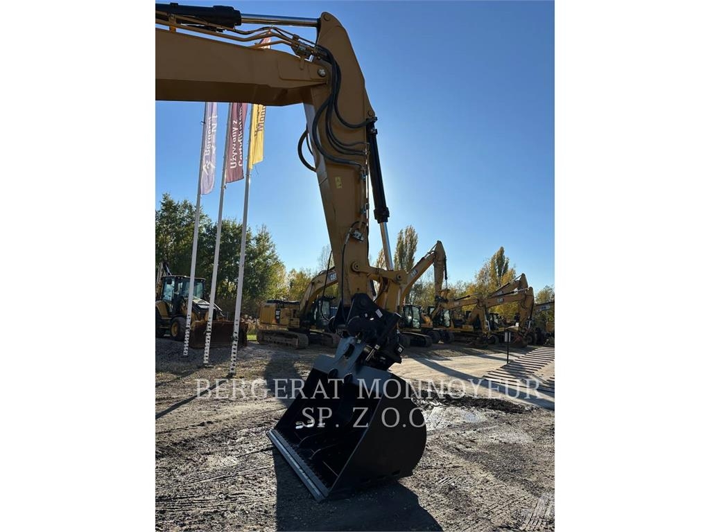 CAT 336 Crawler excavators