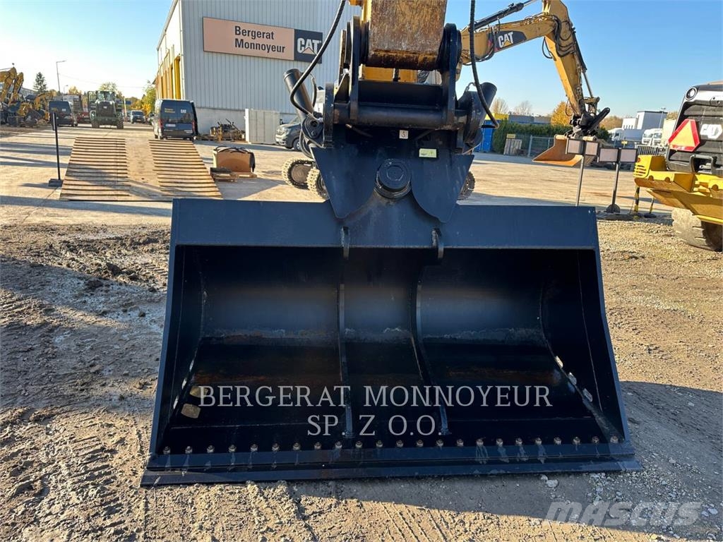CAT 336 Crawler excavators