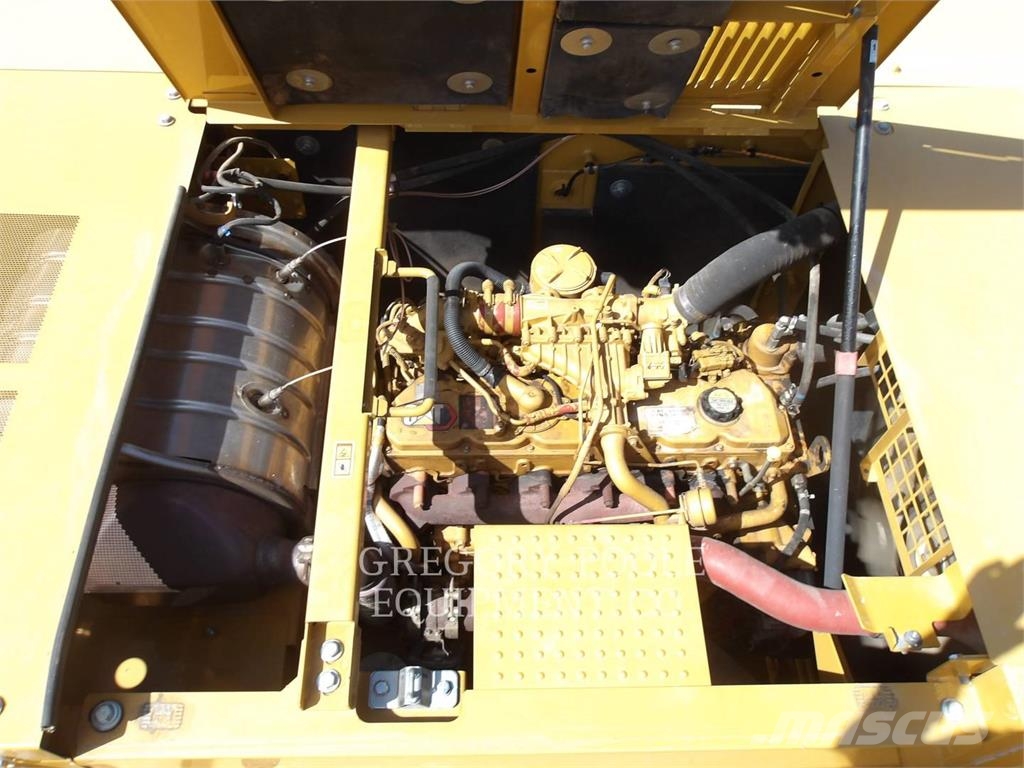 CAT 336-08 Lánctalpas kotrók