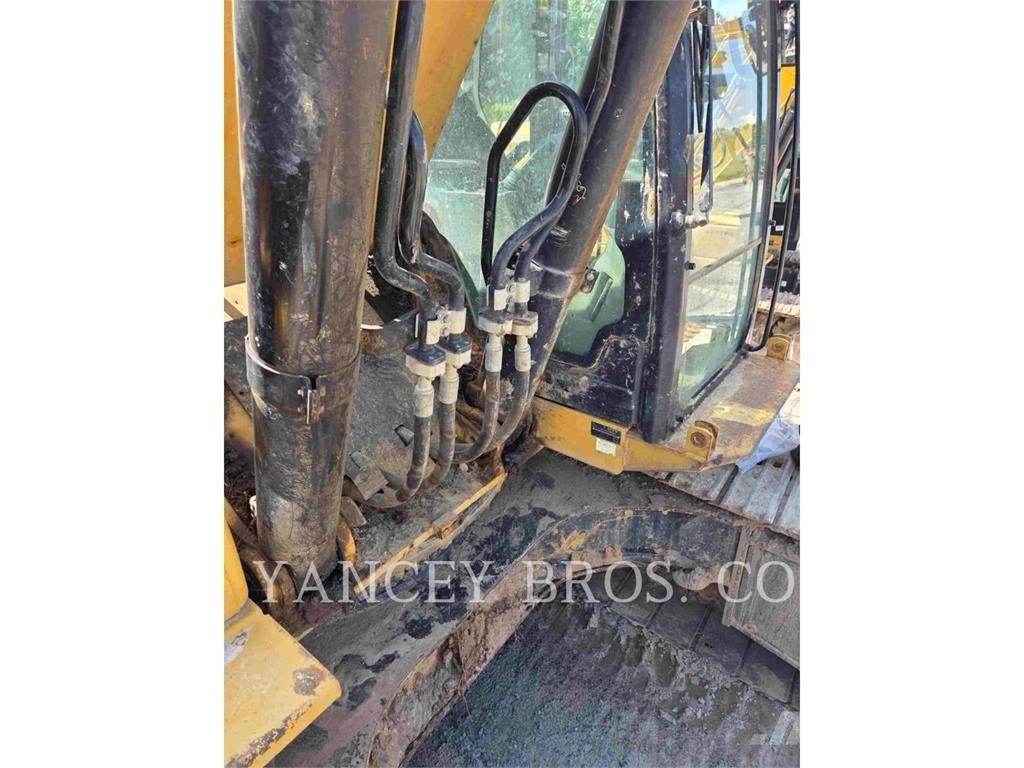 CAT 33607 Kāpurķēžu ekskavatori