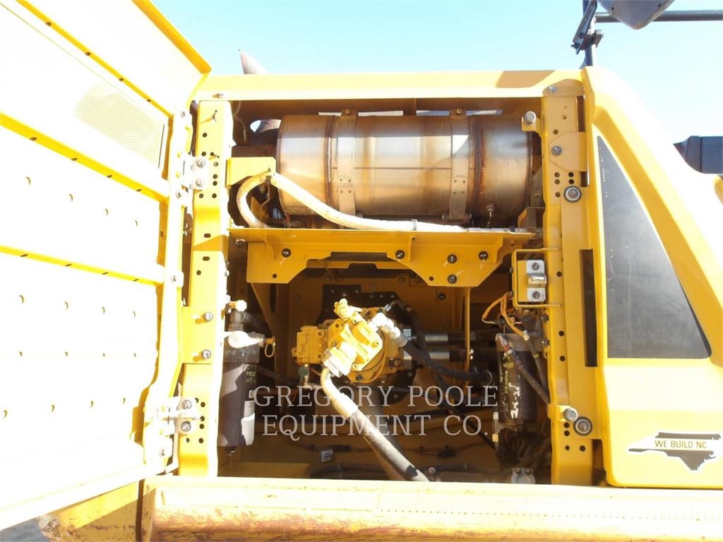 CAT 33607 Lánctalpas kotrók