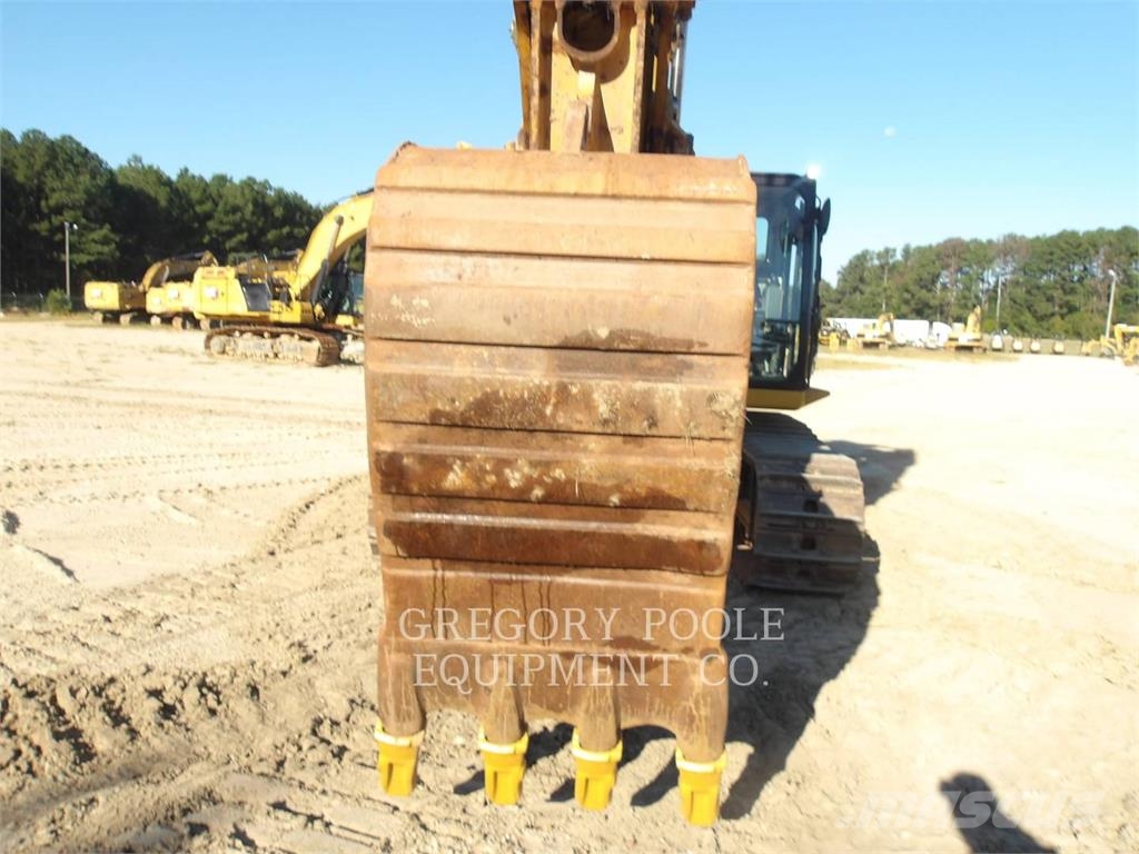 CAT 33607 Lánctalpas kotrók