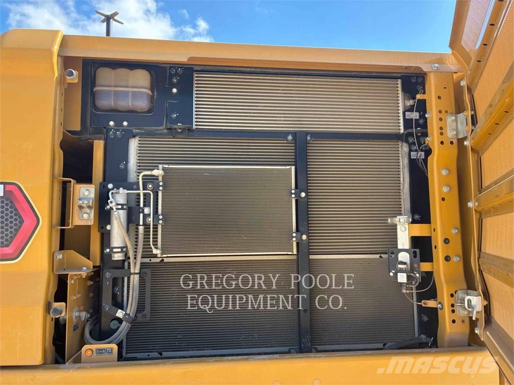 CAT 33607 Raupenbagger