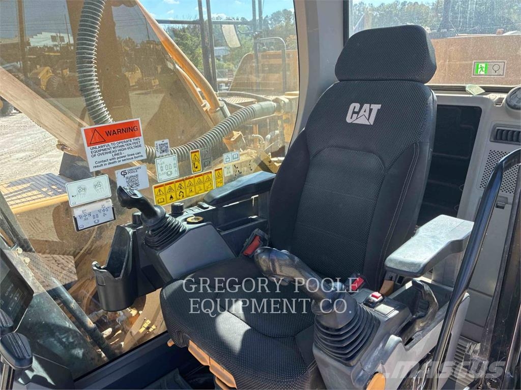 CAT 33607 Raupenbagger
