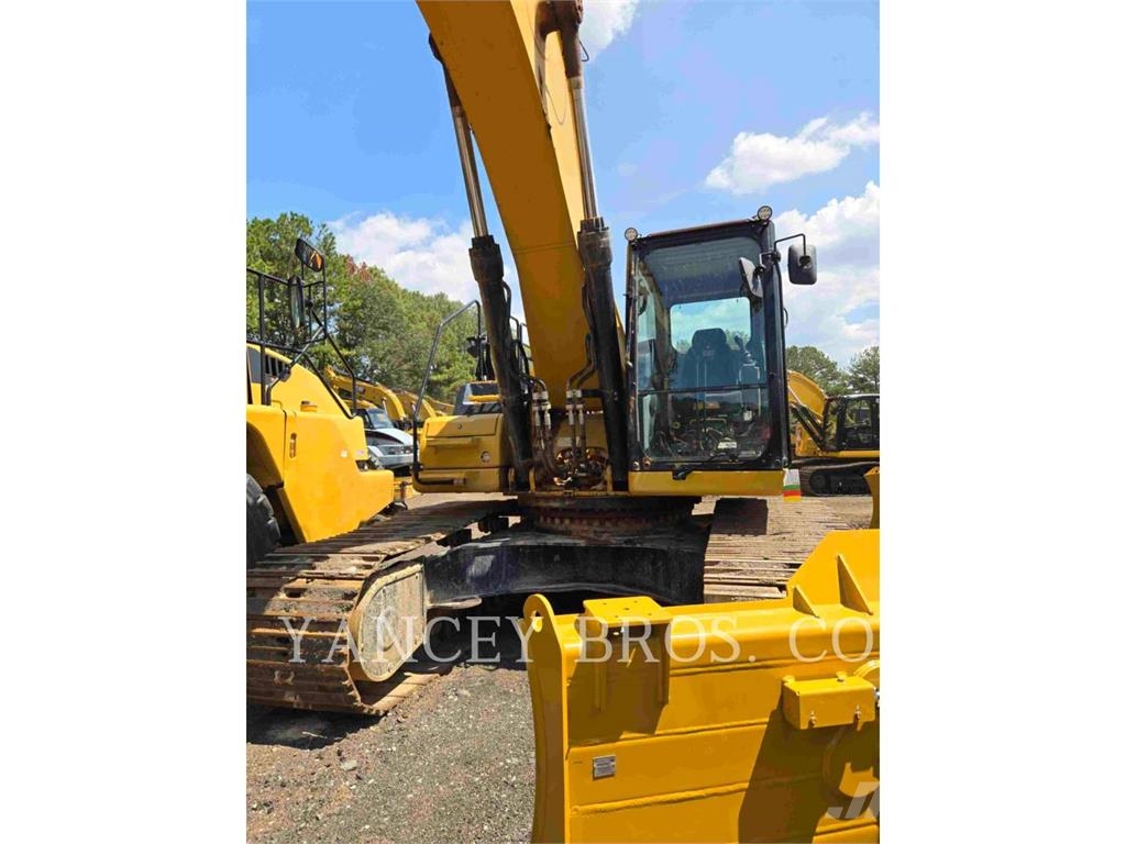 CAT 33608 Vikšriniai ekskavatoriai