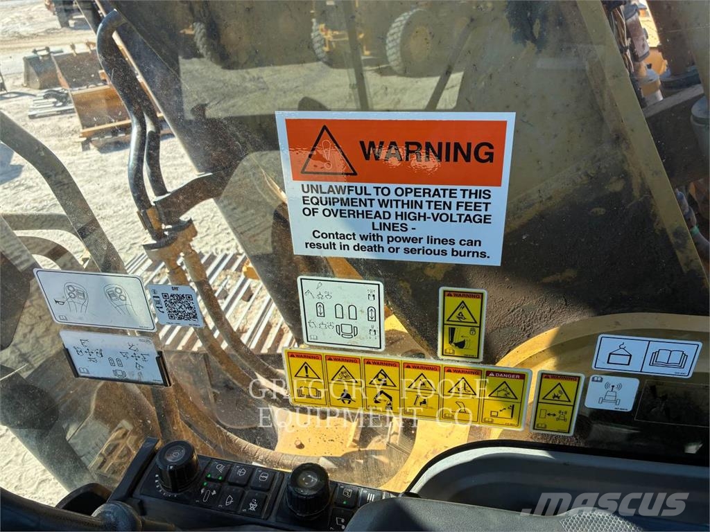 CAT 33608 Crawler excavators
