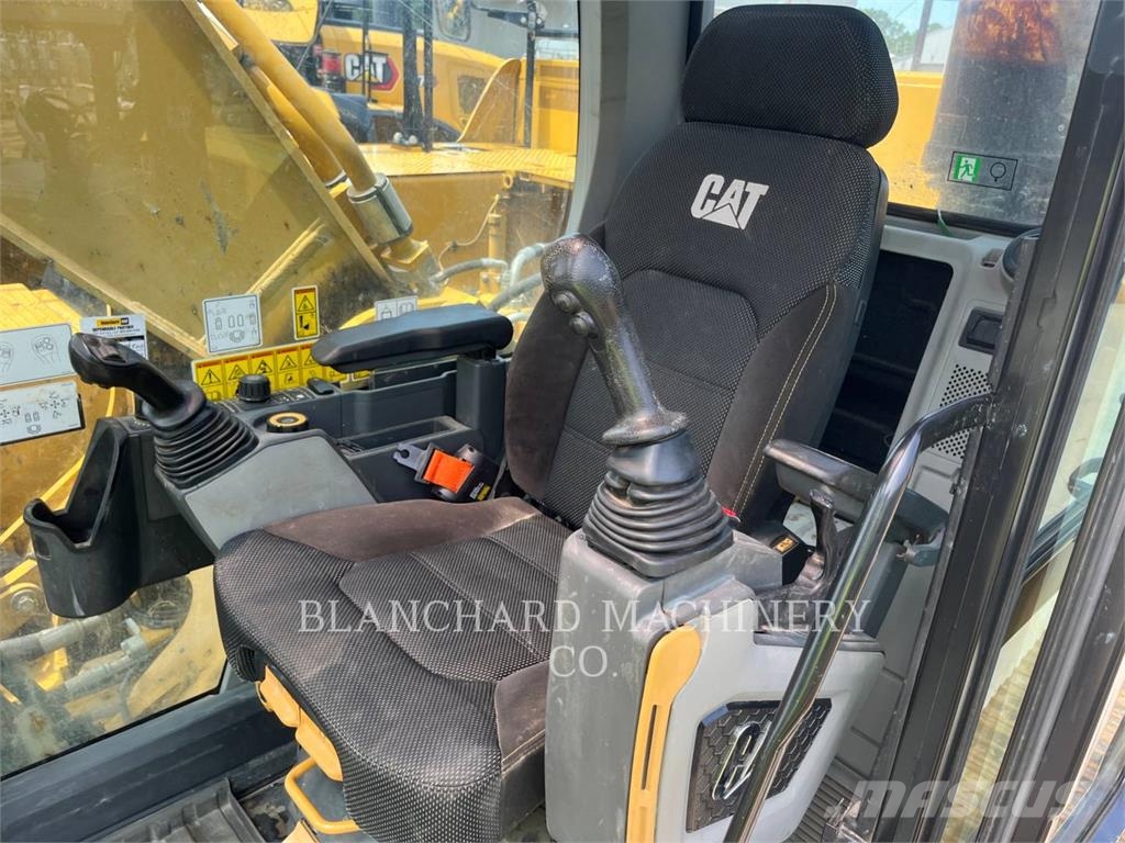 CAT 340 Гусеничні екскаватори