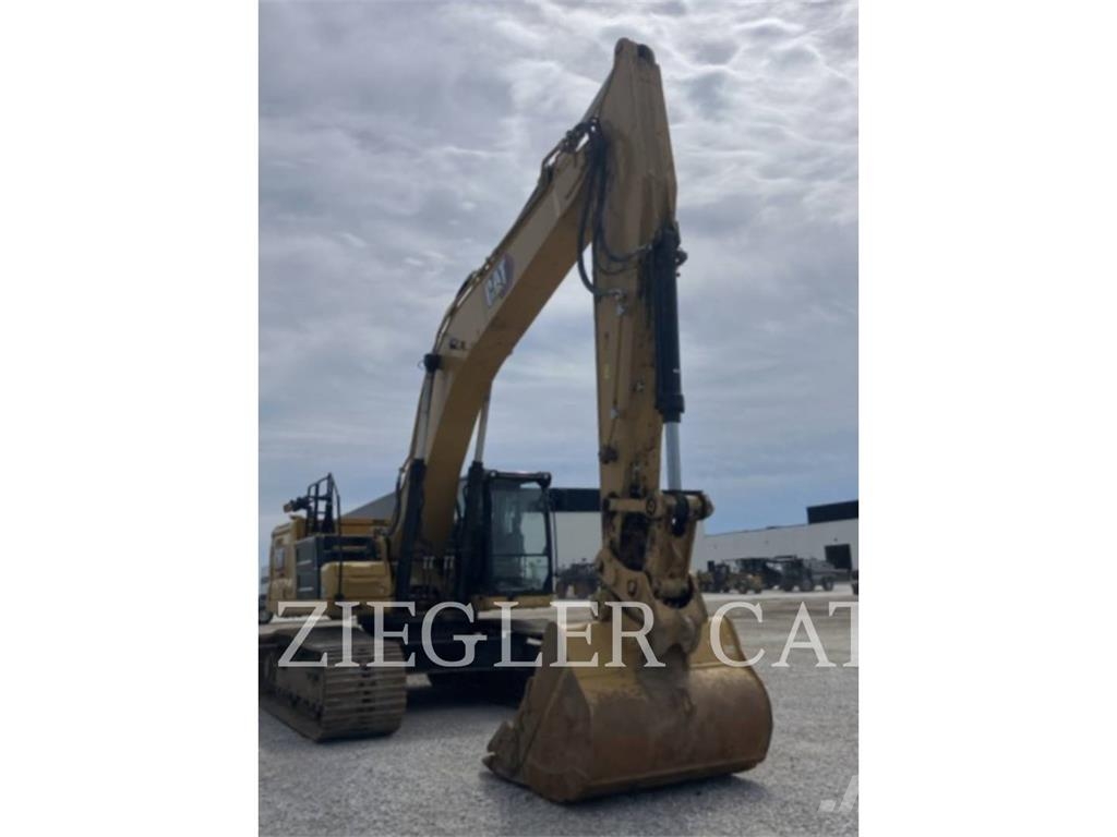 CAT 340 Roomikekskavaatorid