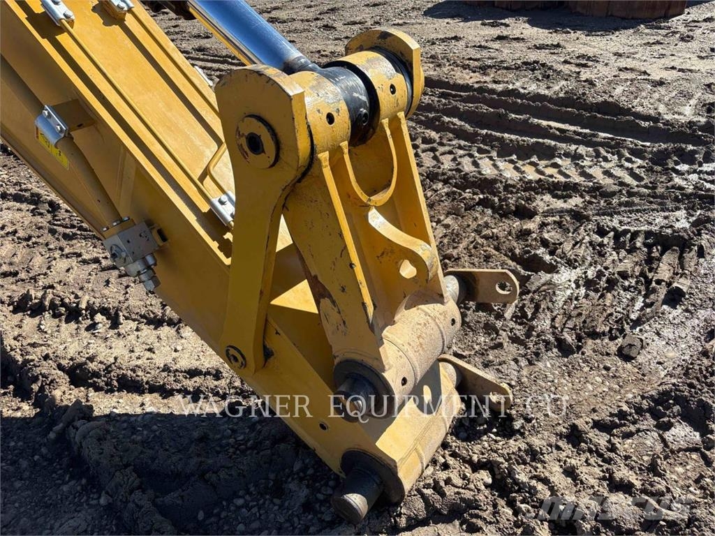 CAT 34008 حفارات زحافة