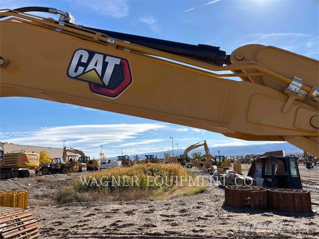 CAT 34008 حفارات زحافة