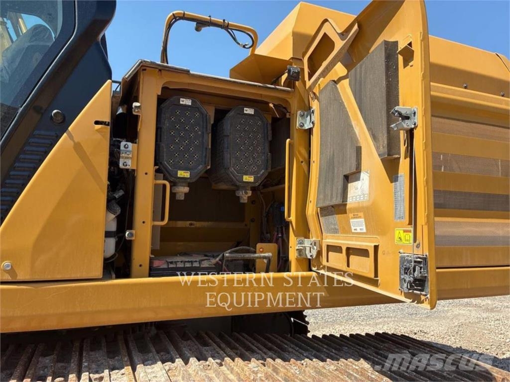 CAT 349 حفارات زحافة