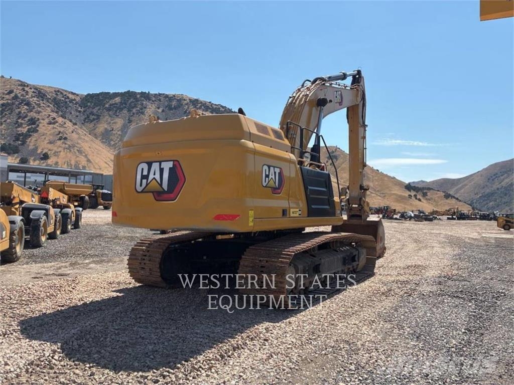 CAT 349 حفارات زحافة