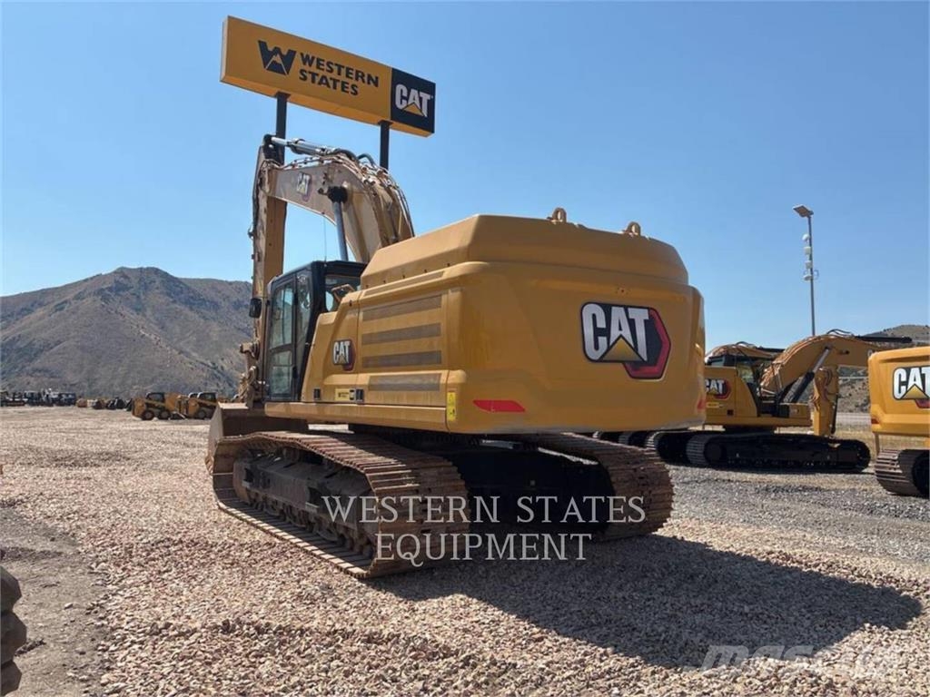 CAT 349 حفارات زحافة