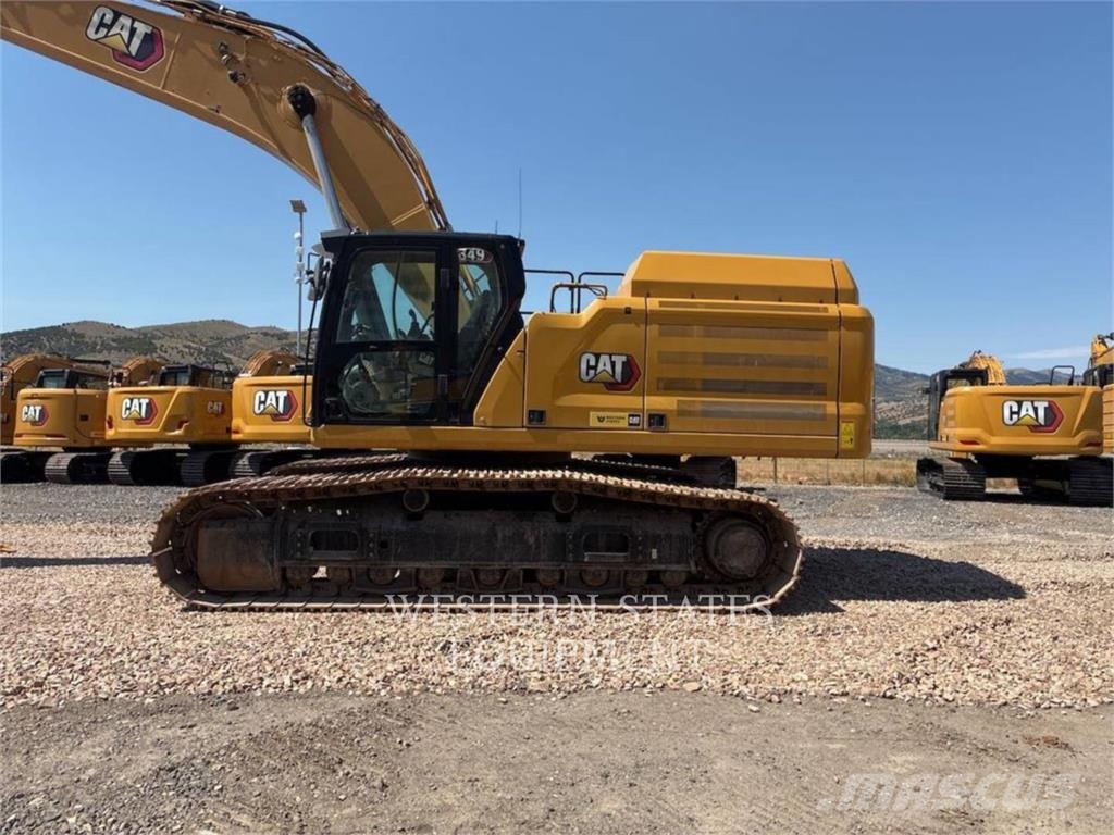 CAT 349 حفارات زحافة