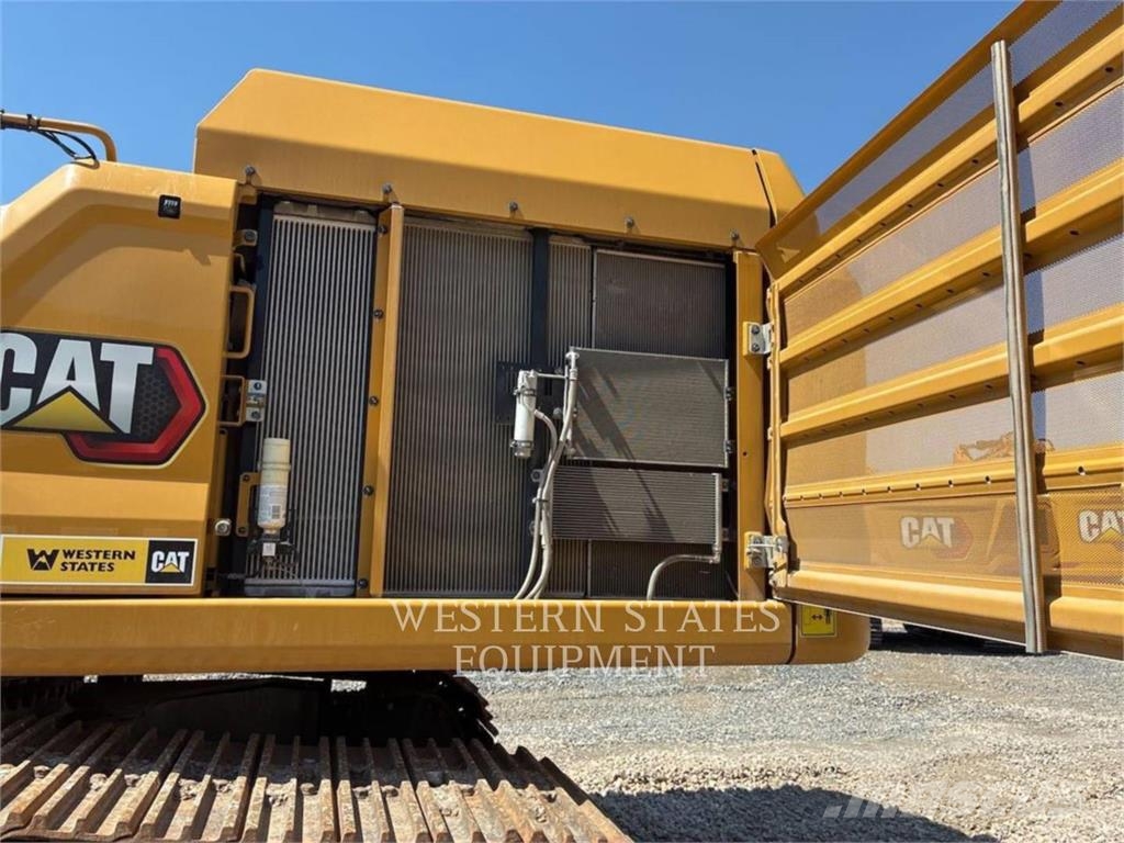 CAT 349 حفارات زحافة