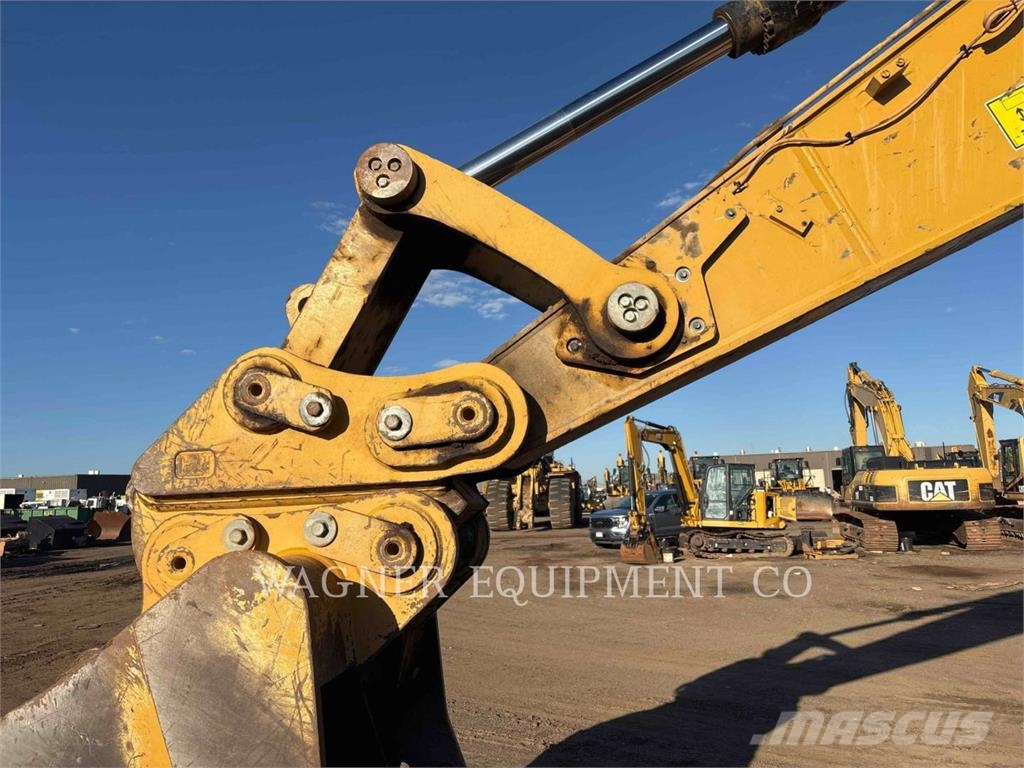 CAT 34907 Raupenbagger