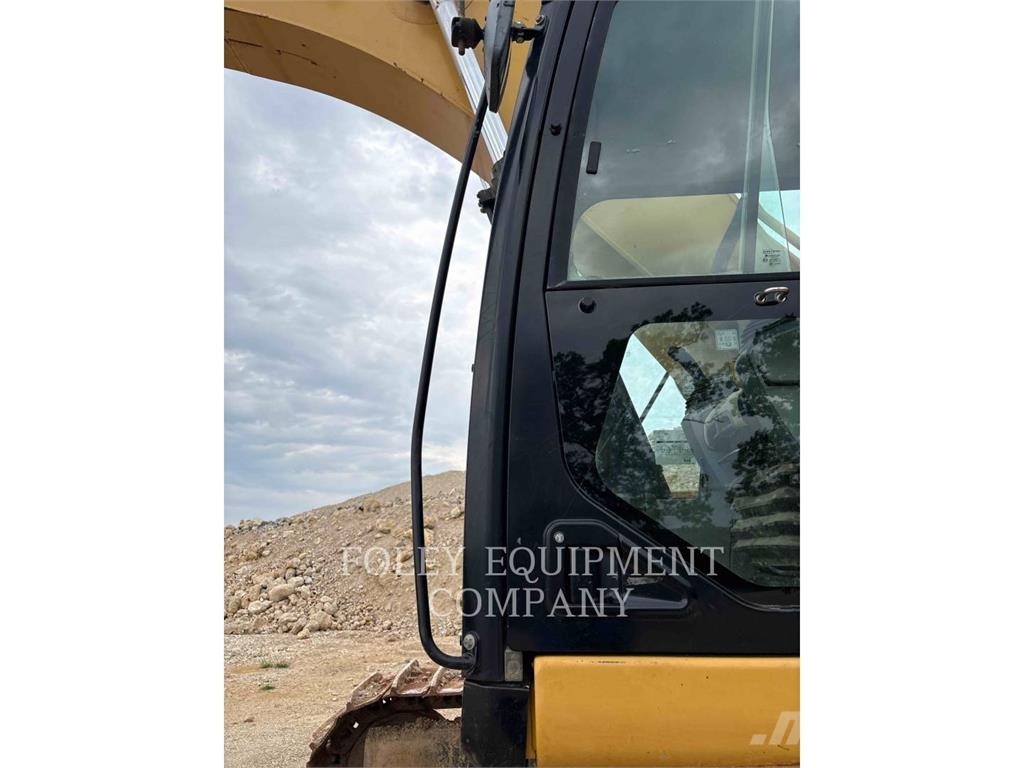 CAT 349FL Crawler excavators