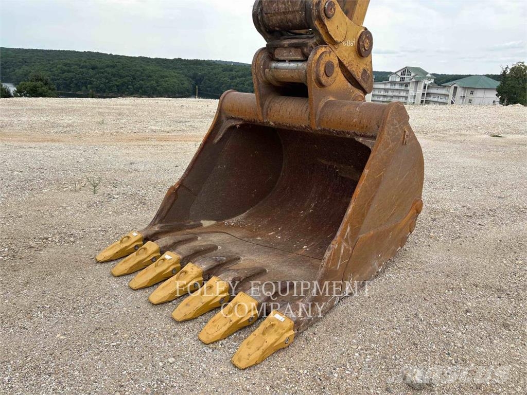 CAT 349FL Crawler excavators