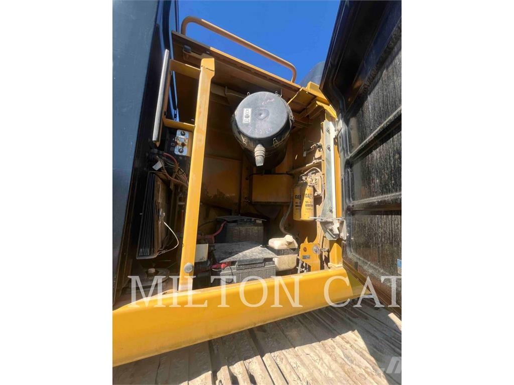 CAT 349FL Lánctalpas kotrók