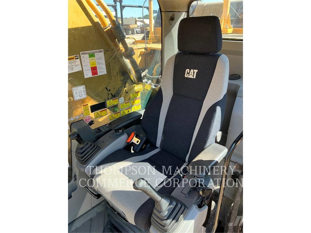 CAT 349FL حفارات زحافة