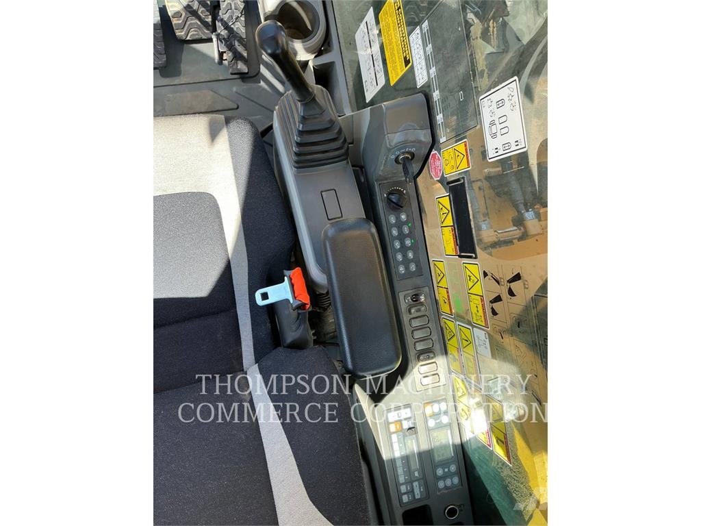 CAT 349FL حفارات زحافة
