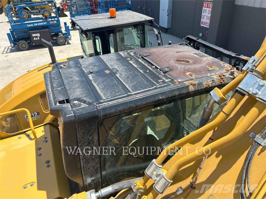 CAT 352 Beltegraver