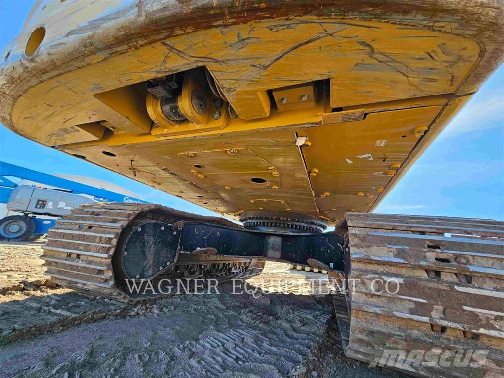 CAT 352 Beltegraver