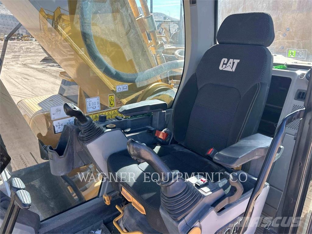 CAT 352 Excavadoras sobre orugas