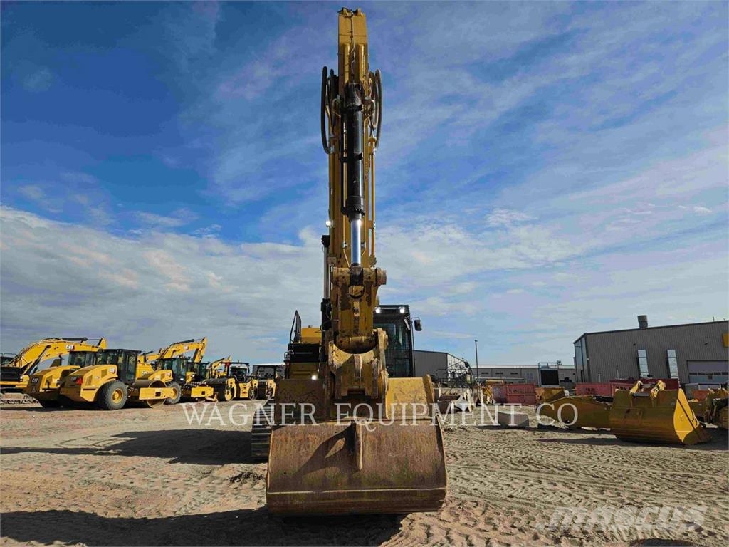 CAT 352 Excavadoras sobre orugas