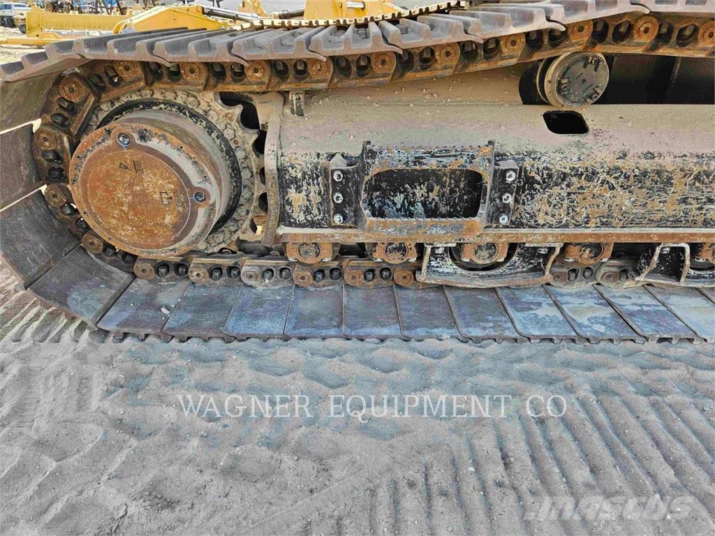 CAT 352 Excavadoras sobre orugas