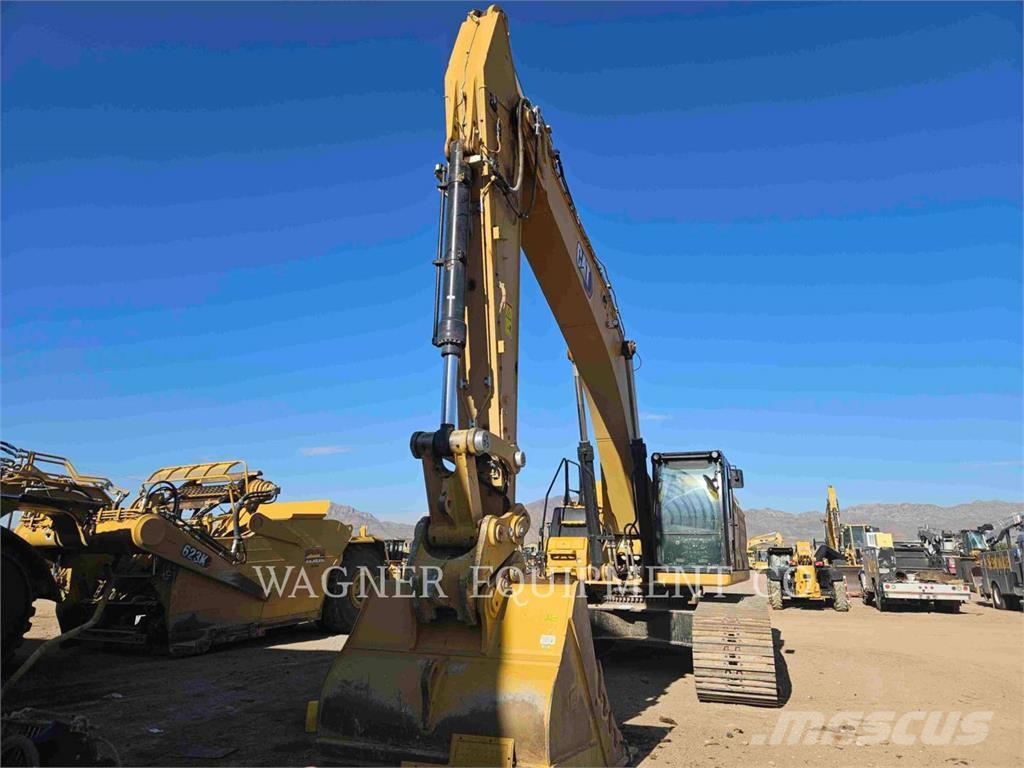 CAT 352 Excavadoras sobre orugas
