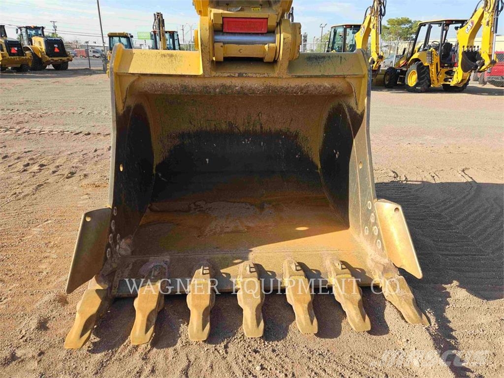 CAT 352 Excavadoras sobre orugas